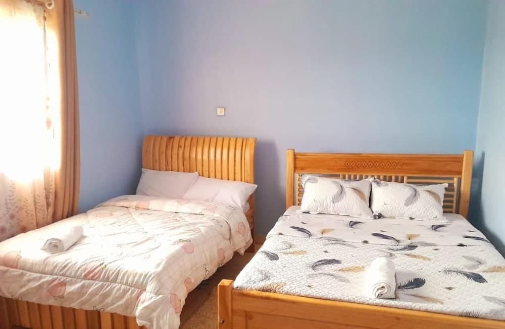 Lux Suites Hotfoot Homestays  Isiolo