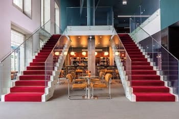 Cenica Porto Hotel, Curio Collection by Hilton