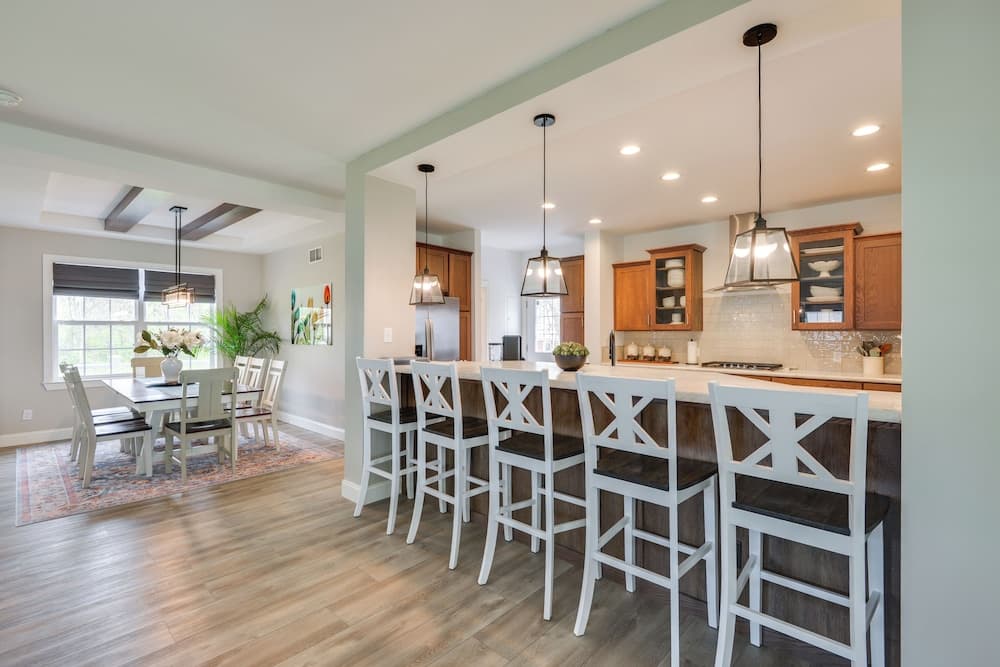 Waterfront Views: Lake Ontario Gem w/ Fireplace