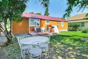 Downtown Cody Getaway - Near Buffalo Bill Center!