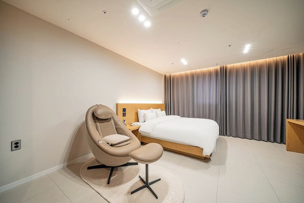 Mokpo Brown Dot Hotel Namak Branch