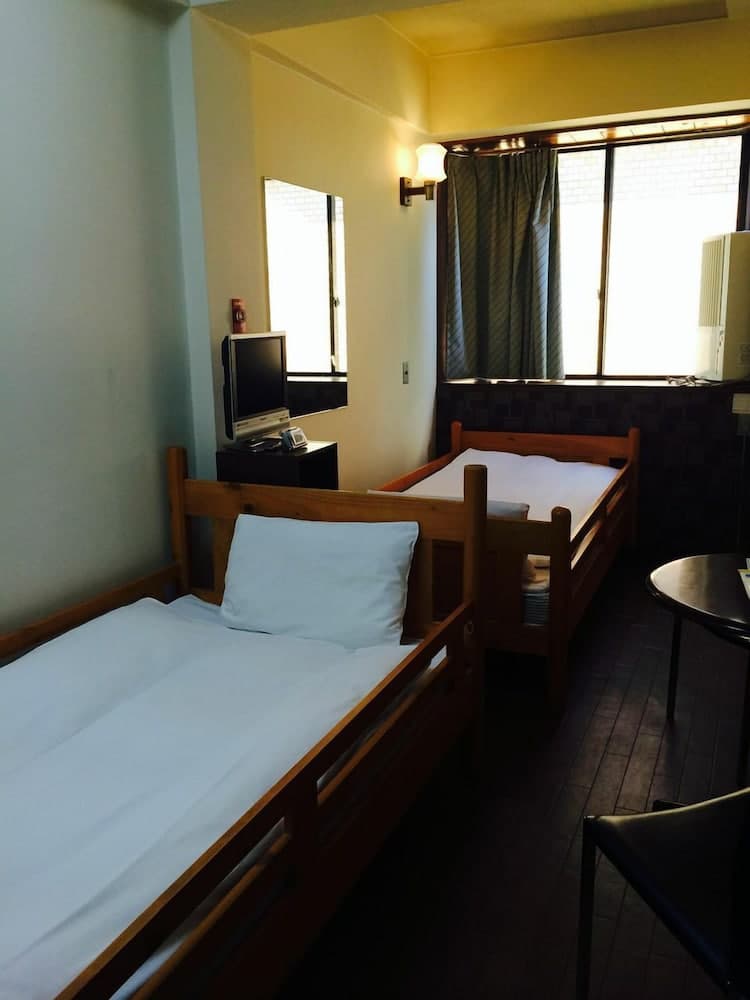 For Leaves Inn Nagai