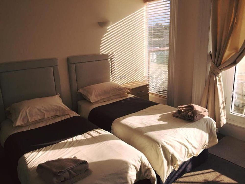 Royal Grosvenor Hotel