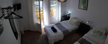 Peniche Surf Lodge - Hostel