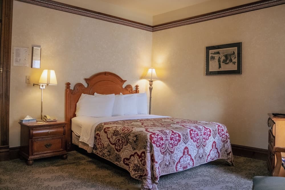 The Historic Bullock Hotel