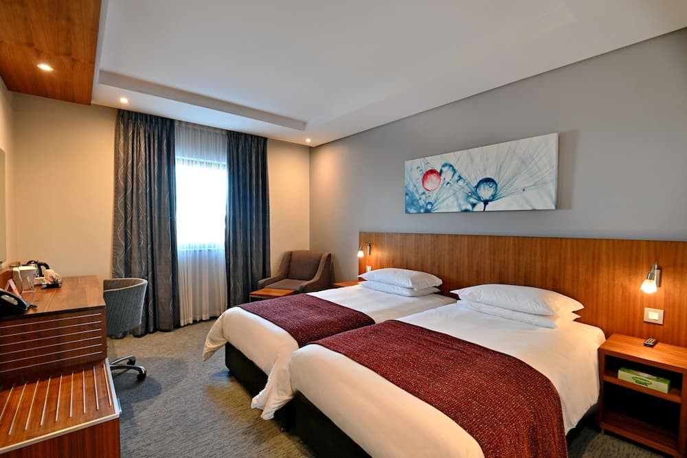 City Lodge Hotel Waterfall City