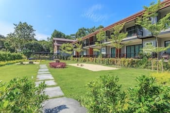 The Breeze Lipe Resort