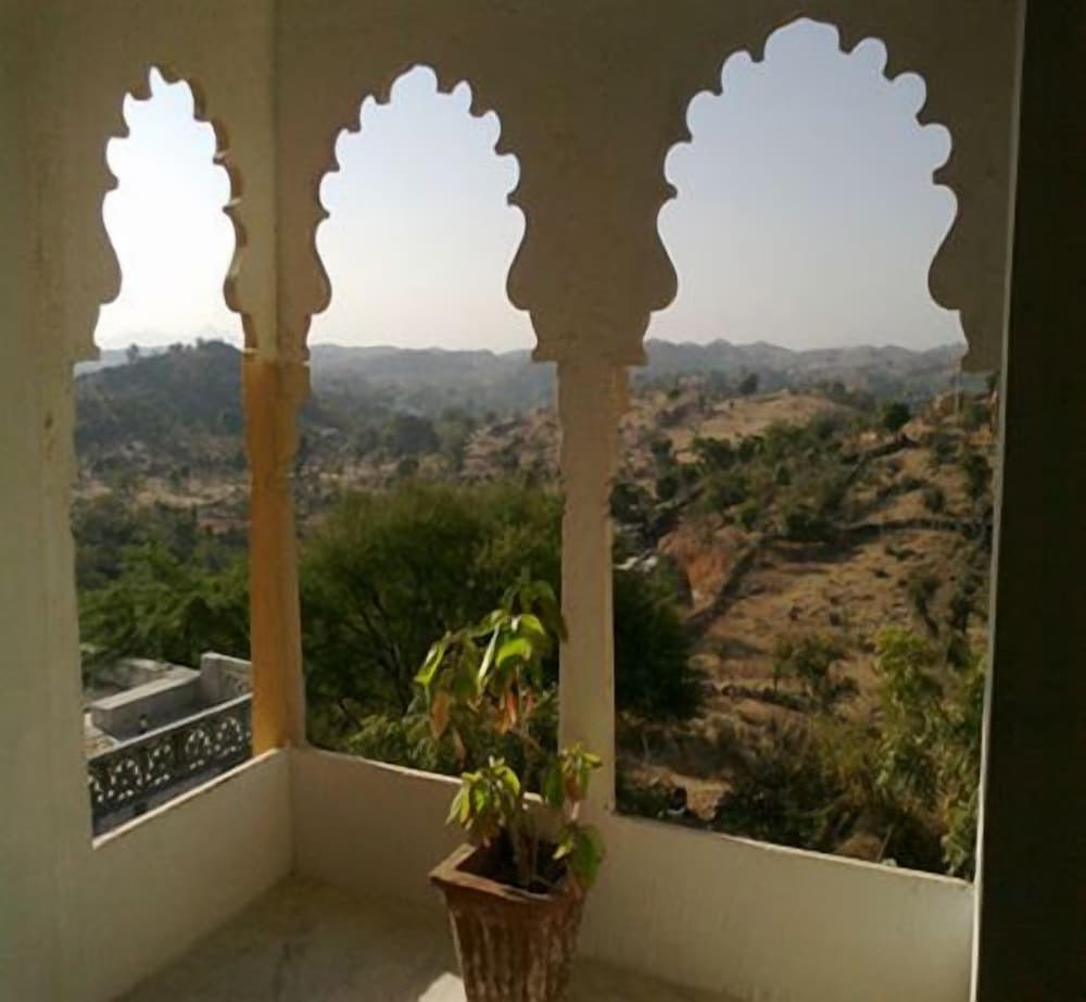 United-21 Royal Resort