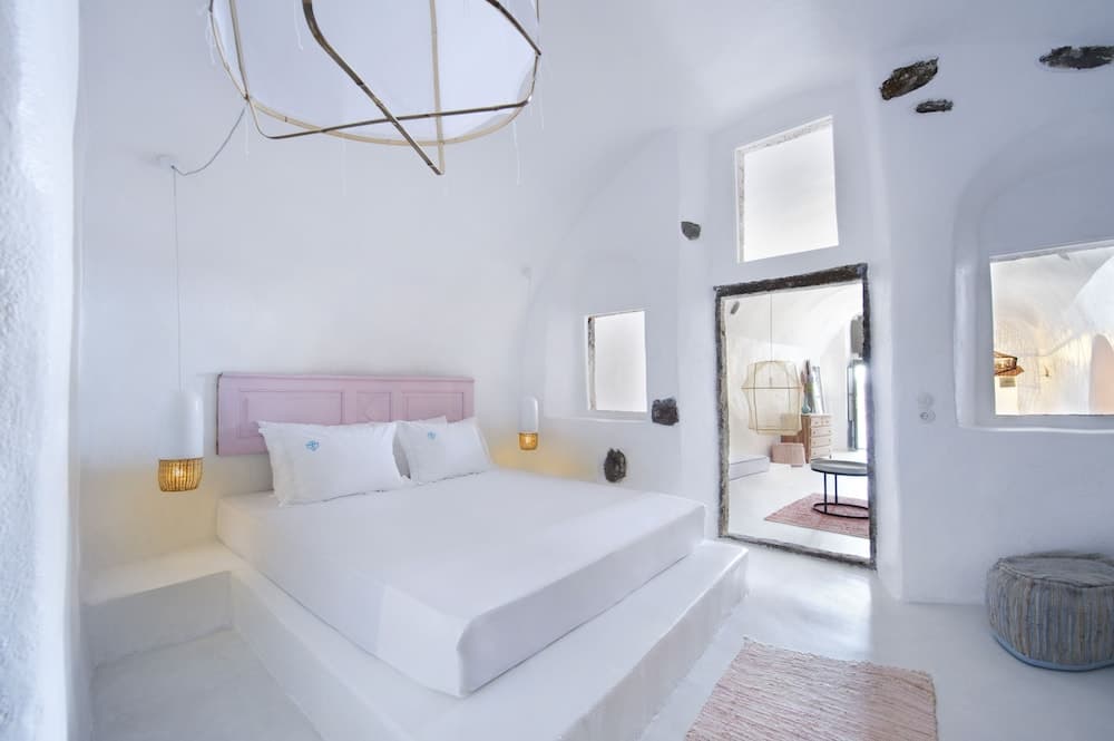 Sophia Luxury Suites