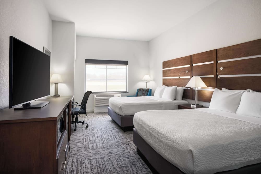 Best Western Plus College Station Inn & Suites