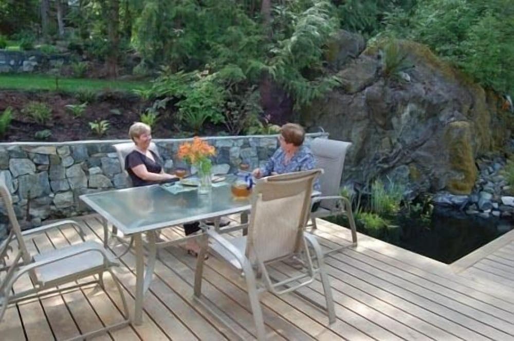 Brentwood Lighthouse B&B