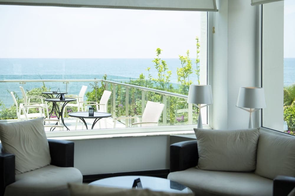 Flora Garden Beach Club - All inclusive