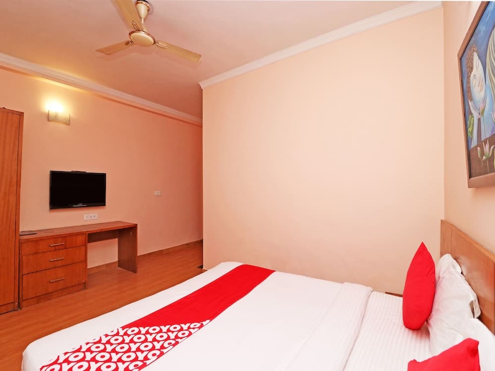 OYO 338 New Paradise C/o M/S Smart Office Solutions