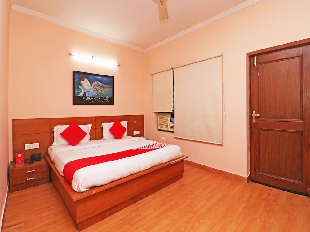 OYO 338 New Paradise C/o M/S Smart Office Solutions