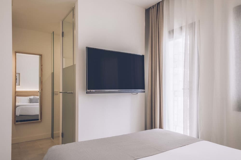 AYA Seahotel – Adults Only