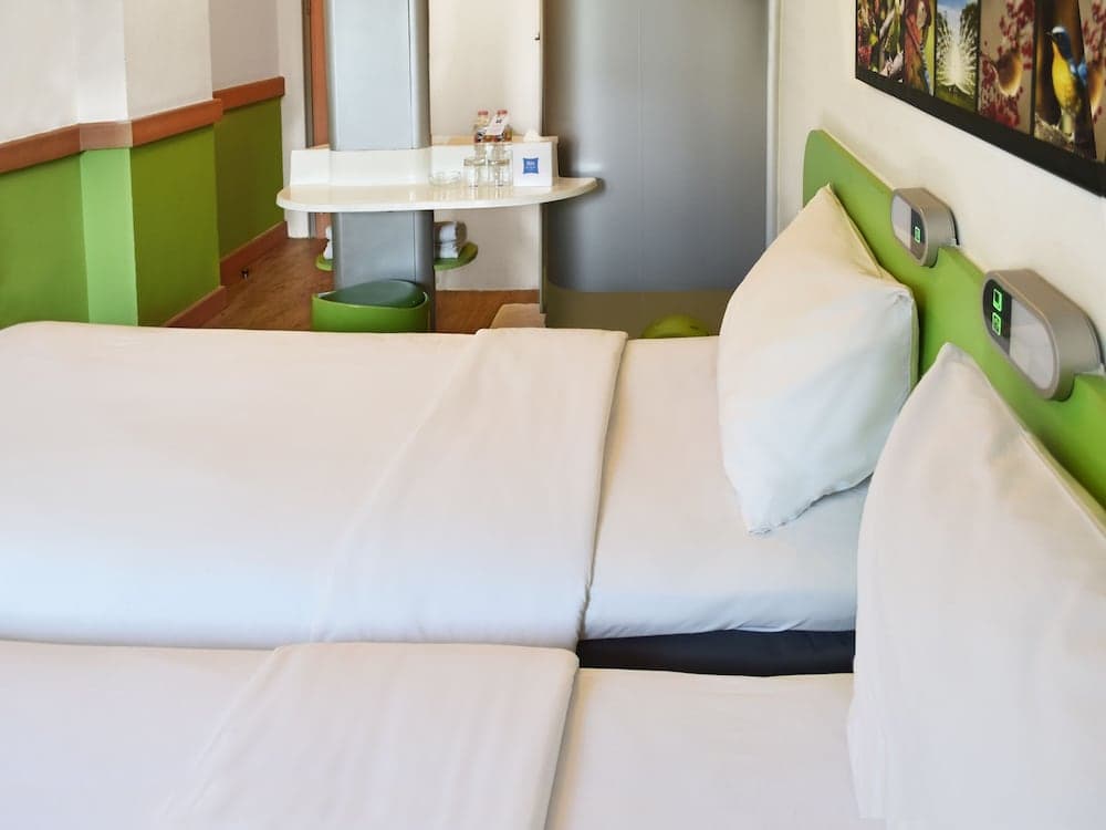 Ibis Budget Semarang Tendean