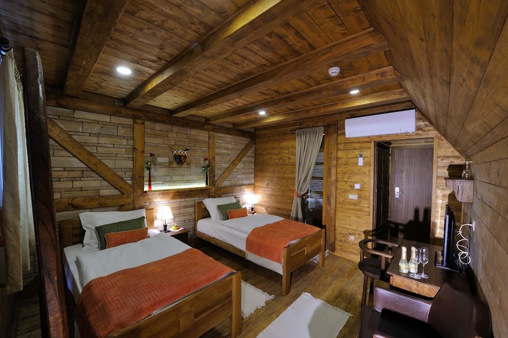 Ethno Houses Plitvica Selo