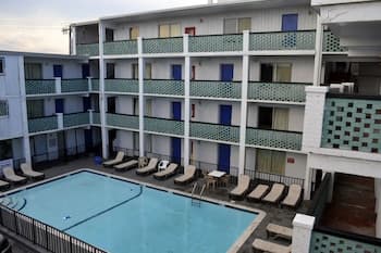 Sea Gypsy Inn Oceanfront