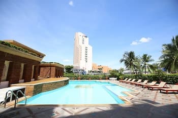 Kosa Hotel & Shopping Mall