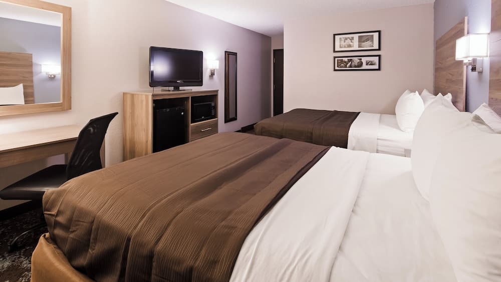 Ramada by Wyndham Cedar Rapids South