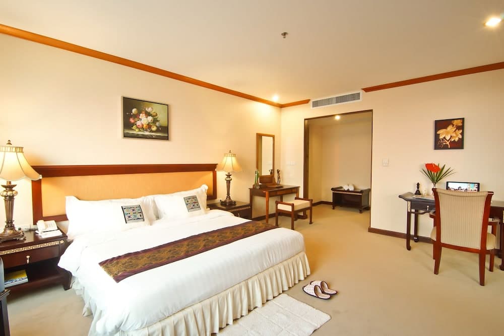 Champasak Grand Hotel