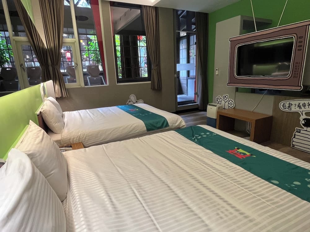 Monster Village Hotel