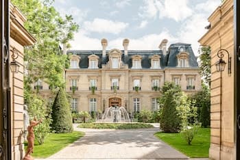 Saint James Paris - Relais & Chateaux