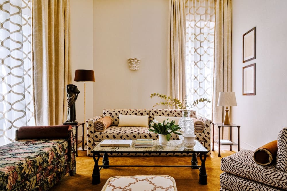 Saint James Paris - Relais & Chateaux