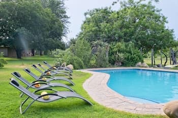 Chrislin African Lodge