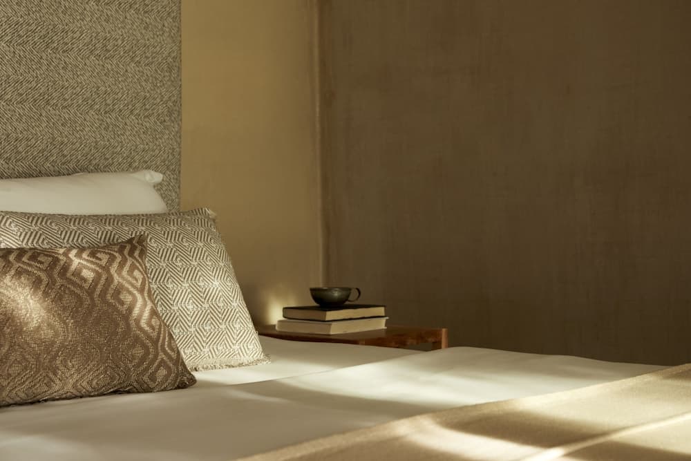 F ZEEN KEFALONIA - Adults Only