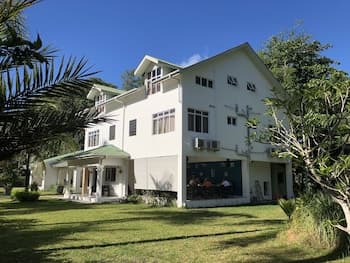 La Modestie Villa