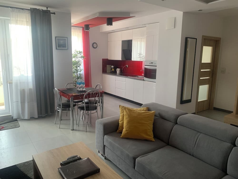 IRS ROYAL APARTMENTS - IRS Aviator