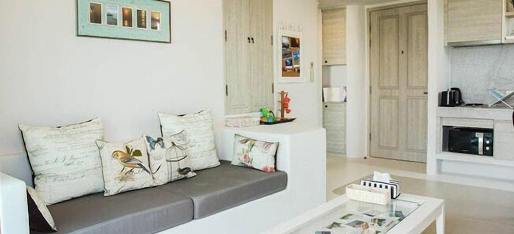 Chelona Khaotao Hua Hin E702