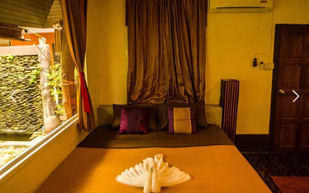 Horizon Bungalow Restaurant and Bar