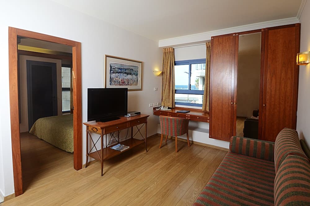 Abratel Suites Hotel