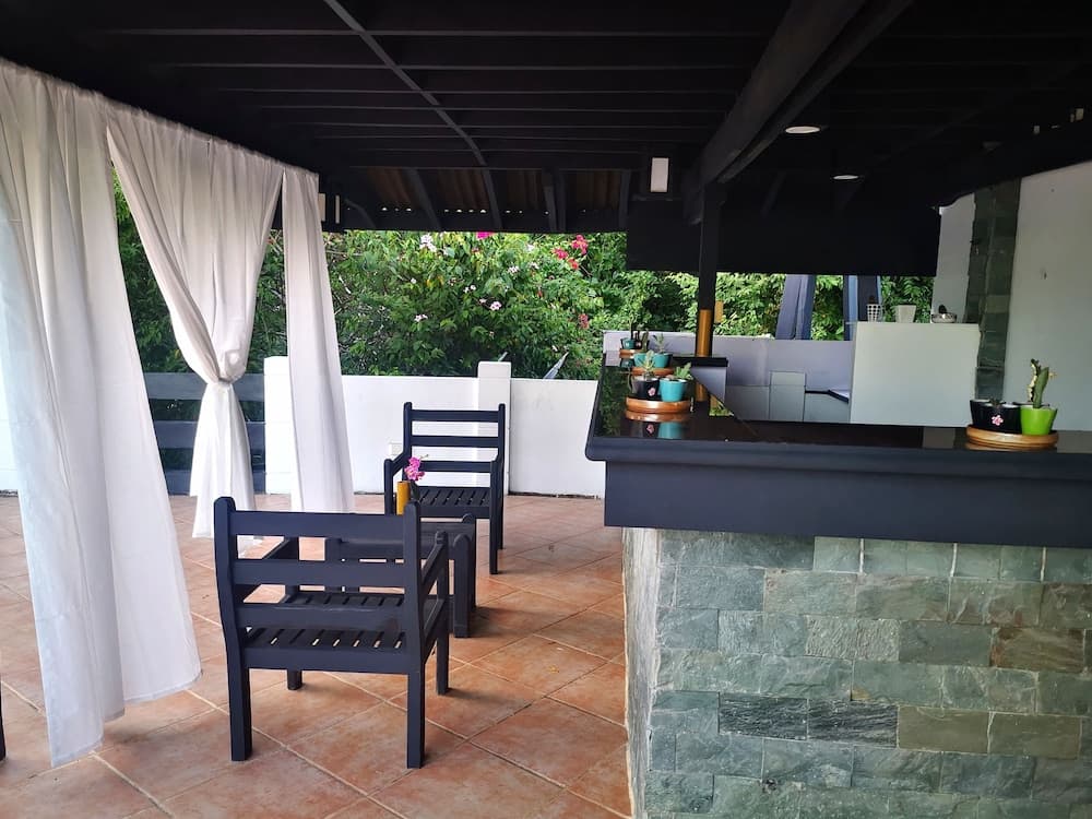 La Pernela Beachfront Resort