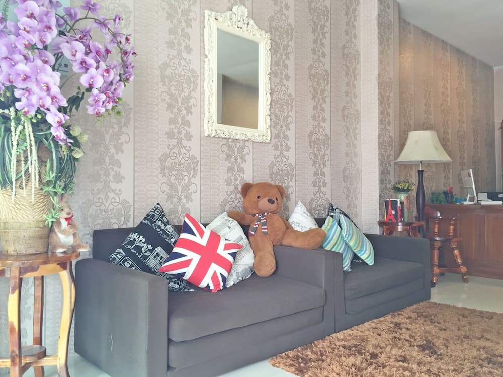 Thira Residence Patong