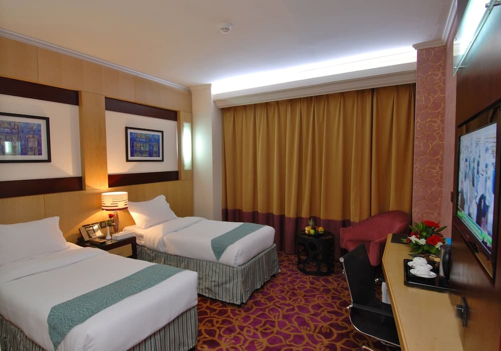 Gloria Al Madinah Al Fayroz Al Massi