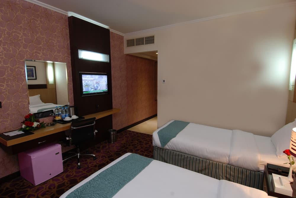 Gloria Al Madinah Al Fayroz Al Massi