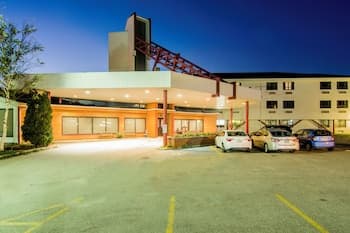 Sinbad's Hotel & Suites