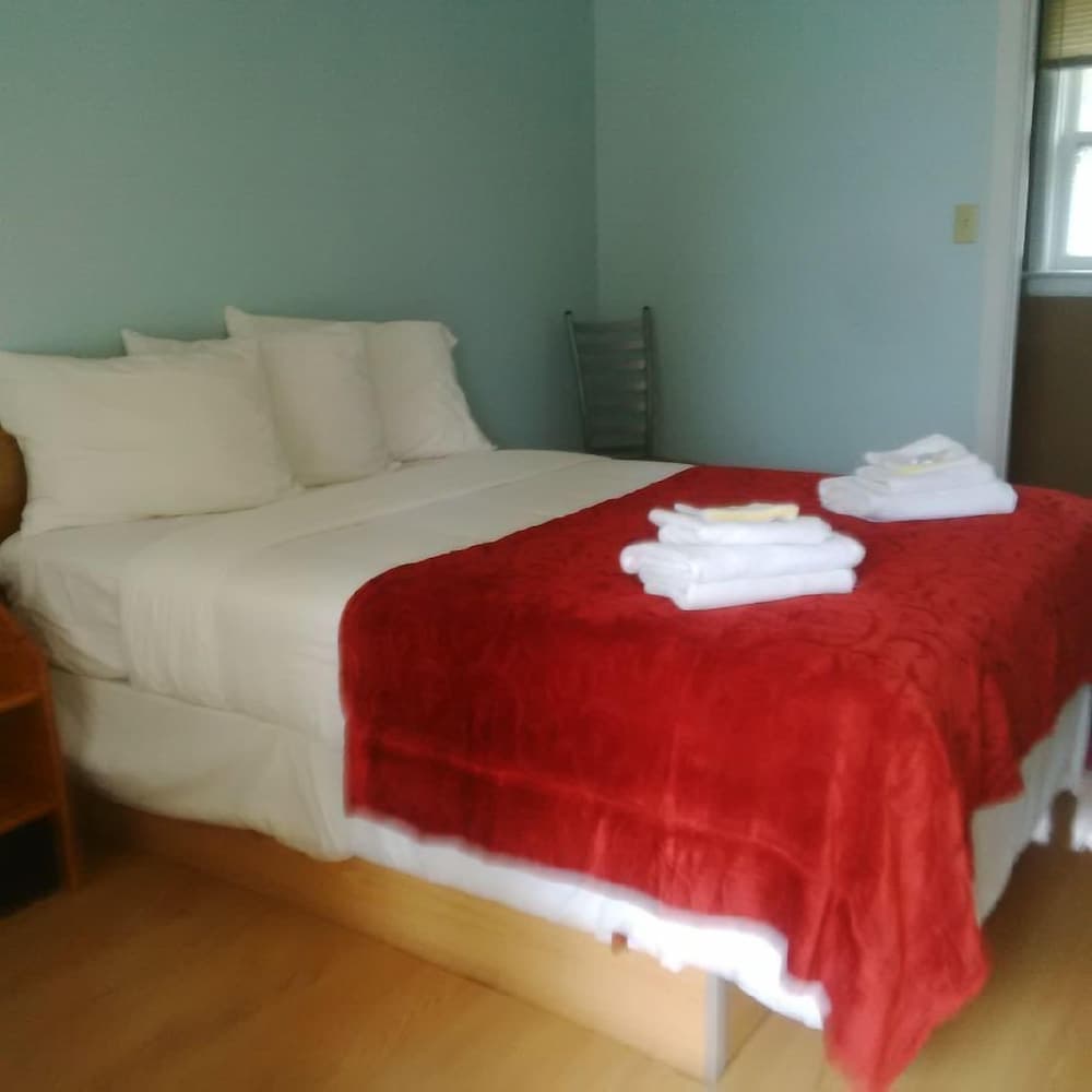 Riverside Park Motel and Campground