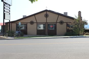 Wagon Wheel Restaurant Bar and Motel