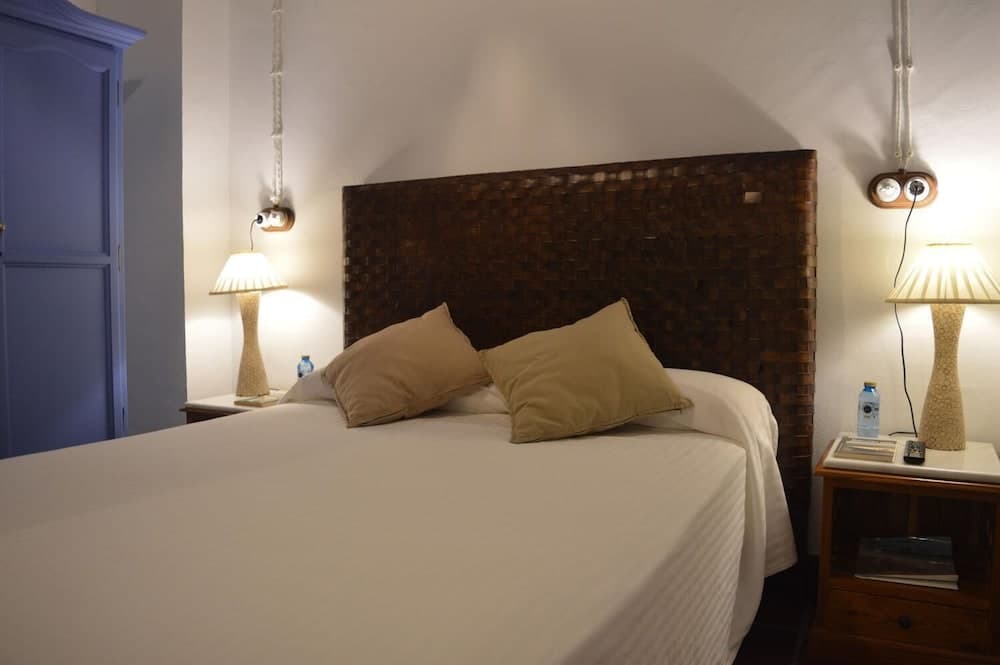 ON Acebuchal 23 - Only Adults