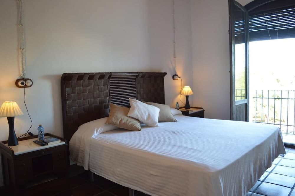 ON Acebuchal 23 - Only Adults