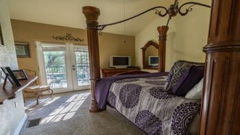Canyon Lake Condos - Lakeview Vacation Rentals