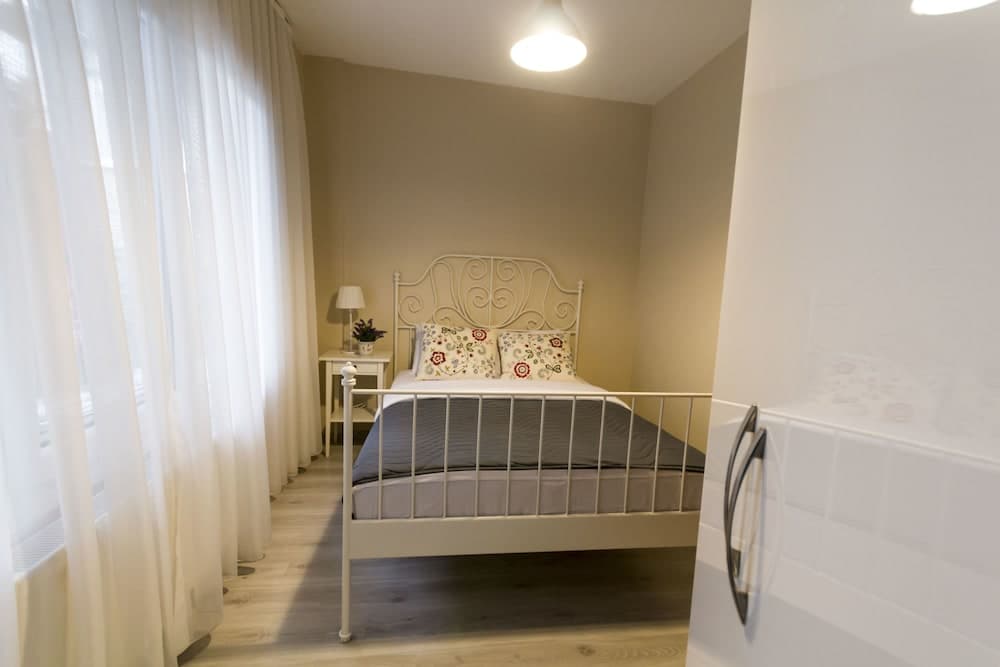 Büyükada Apart Hotel - Karadağ Apart