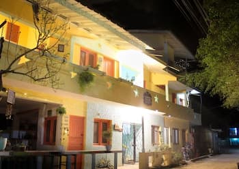 Casa Delfin Guest House