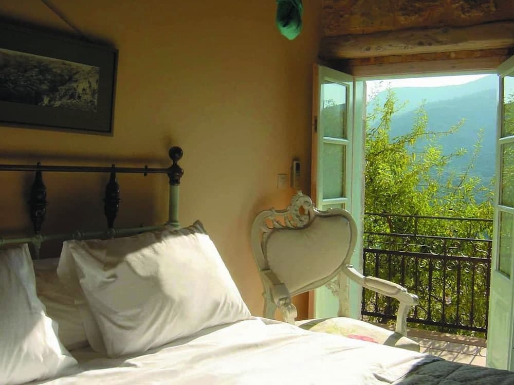 Pavezzo Country Retreat