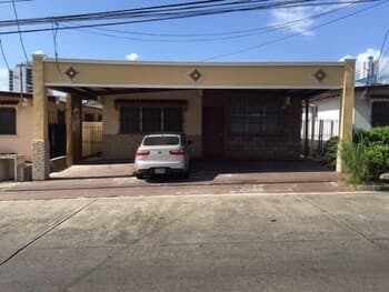 Dorado Suites - Hostel