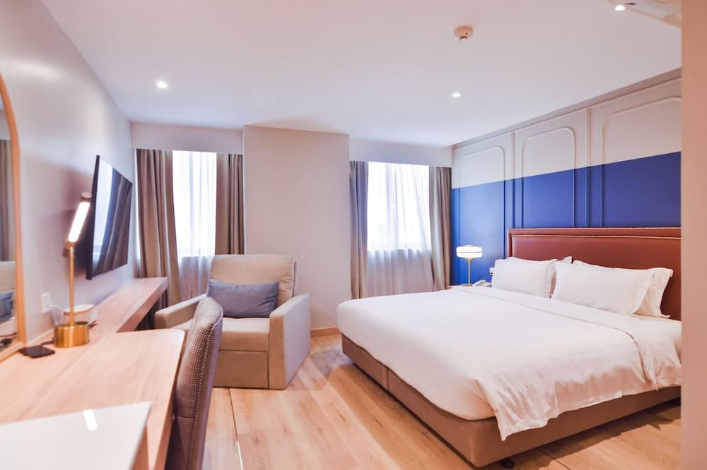 THEE Bangkok by TH District